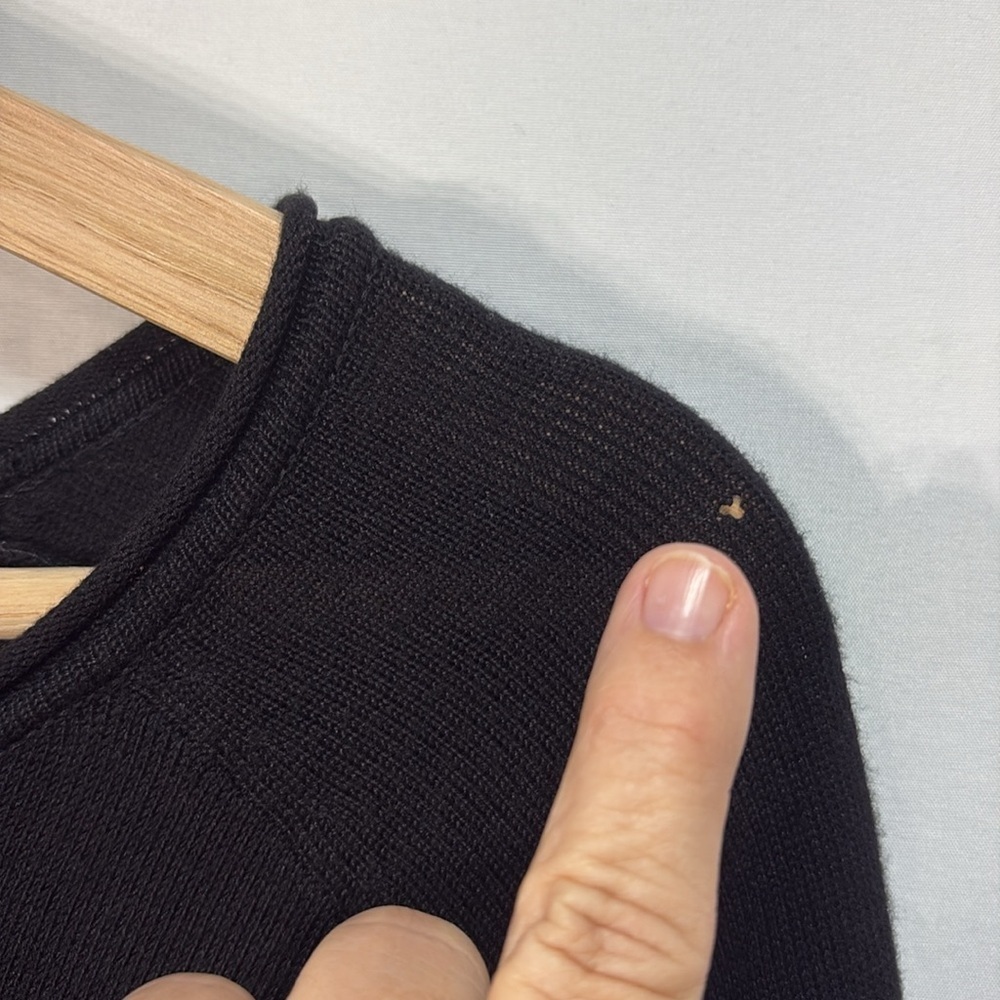 π« H&M black scoop neck, black knit sweater with peplum 3/4 sleeves: - Picture 4 of 6